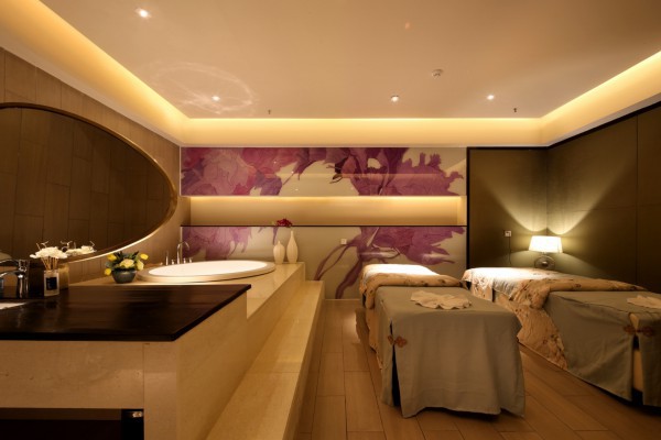 明星廖凡成都休闲养生秘诀(明星廖凡简介)